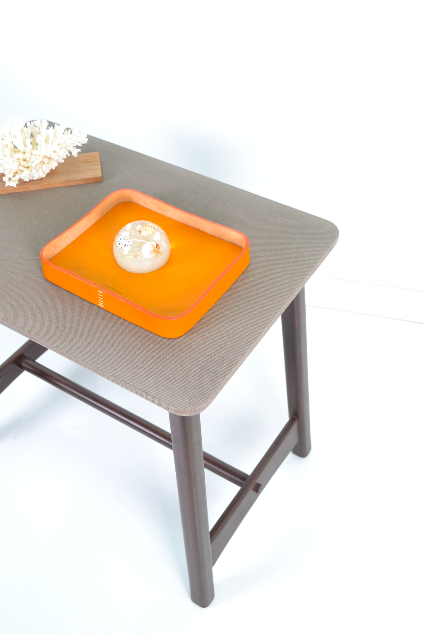 Mesa Comodín