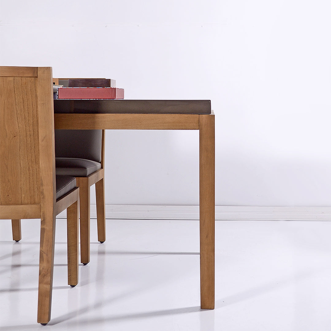 Mesa Pebeta
