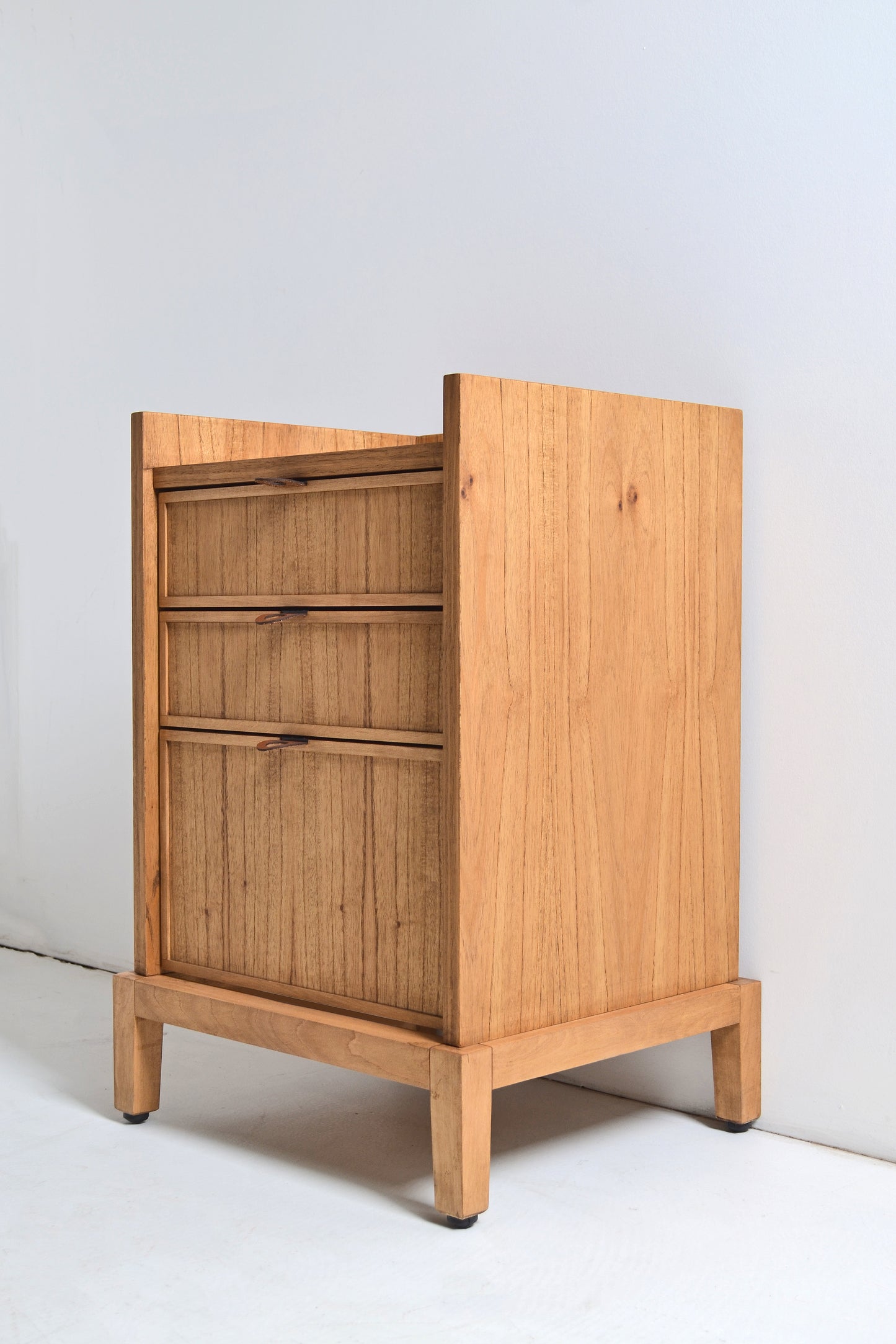 Mesa de luz Uilash - 20% OFF